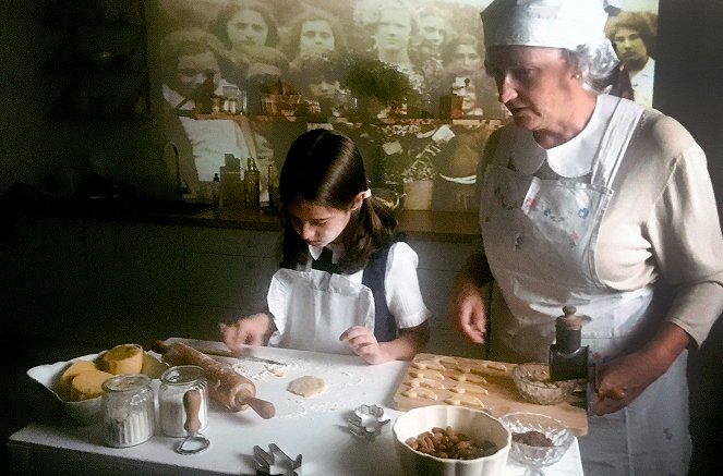 Comment les nazis ont spolié ma grand-mère : L’histoire du livre de cuisine d’Alice - Film