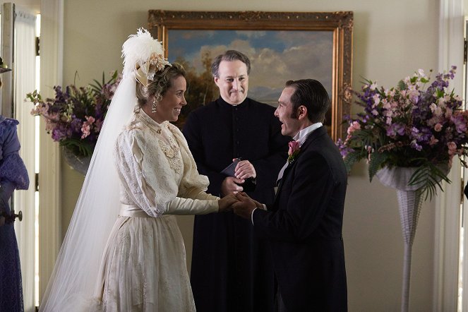 Murdoch Mysteries - Season 12 - My Big Fat Mimico Wedding - Photos