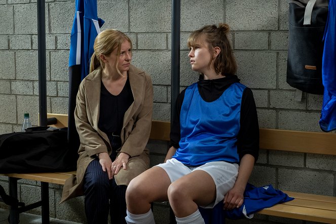 Blutige Anfänger - Season 4 - Fußballgöttin - De la película - Birte Hanusrichter, Vega Fenske