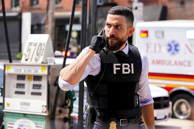 FBI: Special Crime Unit - Season 5 - Love Is Blind - Photos - Zeeko Zaki
