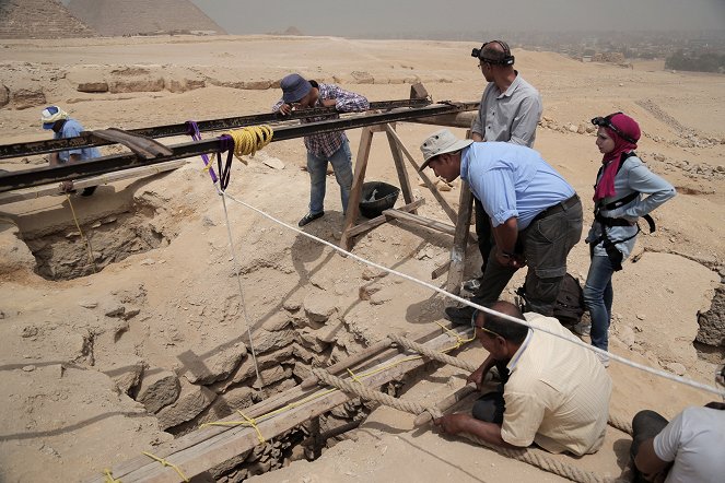 The Valley: Hunting Egypt's Lost Treasures - Hunt for the Pyramid Tomb - Film