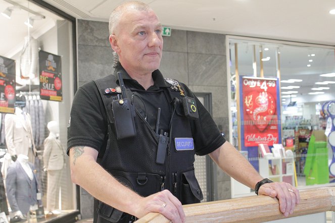 Shoplifters: At War with the Law - Photos