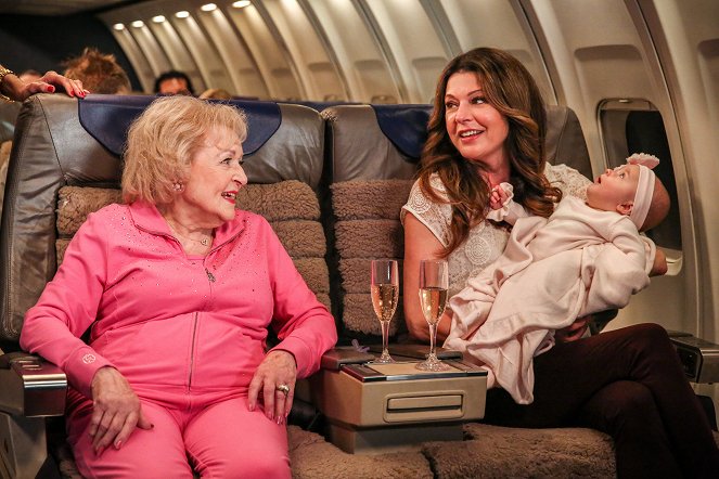 Hot in Cleveland - I Hate Goodbyes - Photos