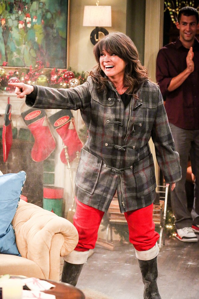 Hot in Cleveland - Cold in Cleveland: The Christmas Episode - Z filmu