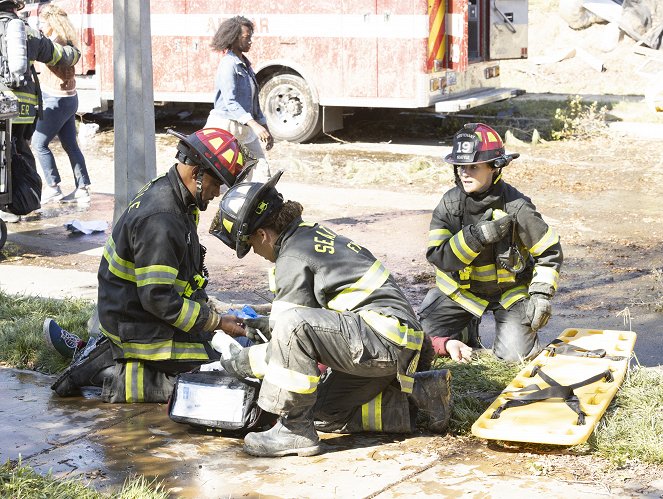 Station 19 - Twist and Shout - Photos
