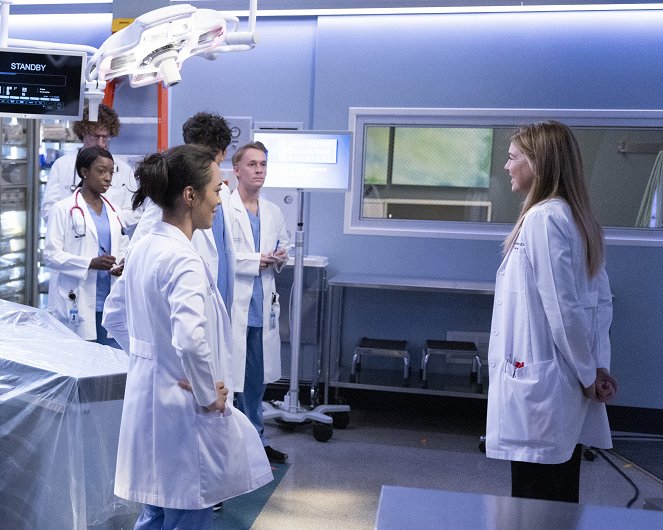 Grey's Anatomy - Erreur de débutant - Film - Midori Francis, Ellen Pompeo