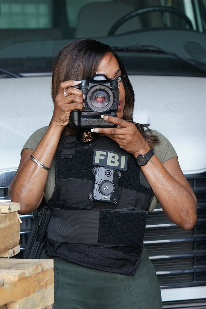The Rookie: Feds - Star Crossed - Photos - Niecy Nash