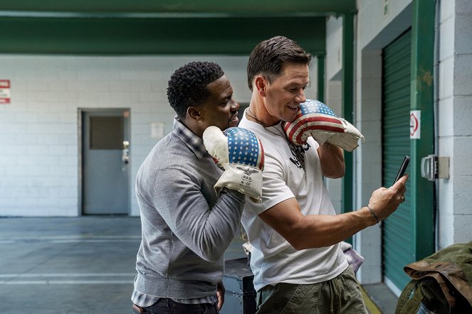 Me Time - Photos - Kevin Hart, Mark Wahlberg