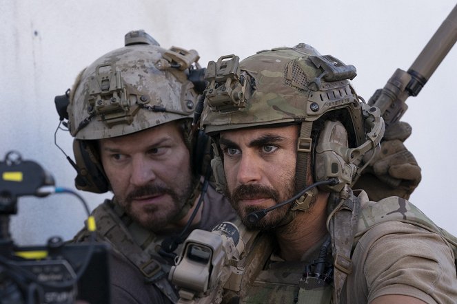 SEAL Team - Wachstumsschmerzen - Dreharbeiten - David Boreanaz, Justin Melnick