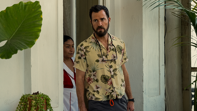 The Mosquito Coast - Bus Stop - Photos - Justin Theroux
