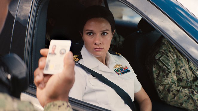Navy CIS: Hawai'i - Die Doppelgängerin - Filmfotos - Tori Anderson