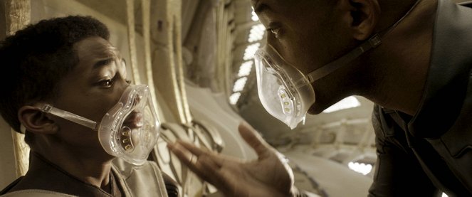 Po zániku Zeme - Z filmu - Jaden Smith, Will Smith