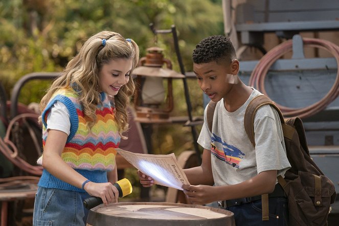 Bunk'd - Season 6 - Wrecks Marks the Spot - Photos