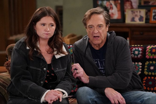 The Conners - A Little Weed and a Bad Seed - De la película - Emma Kenney, John Goodman