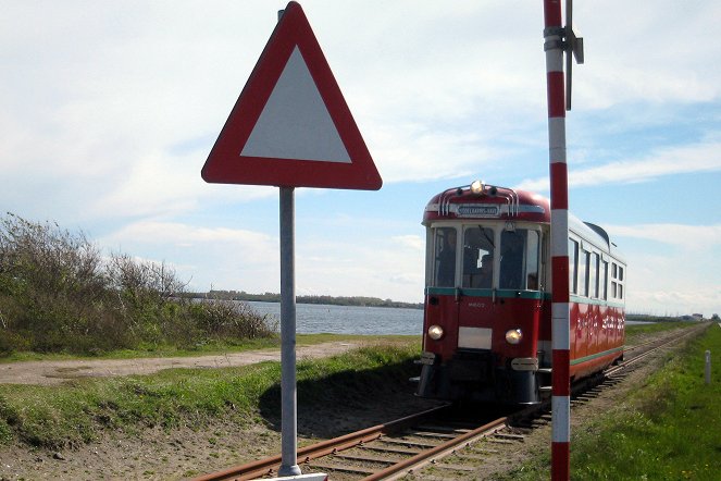 Eisenbahn-Romantik - Die Bahn auf dem Damm – das RTM Museum in Südholland - De la película