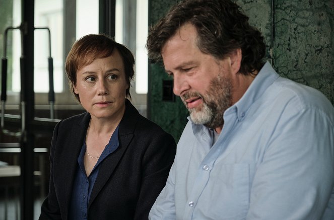 Miesto činu - Die Blicke der Anderen - Z filmu - Eva Löbau, Hans-Jochen Wagner