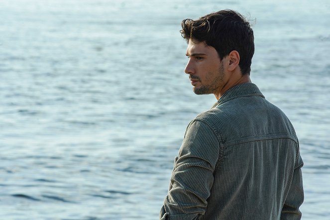 The Town Doctor - Episode 6 - Photos - Deniz Can Aktaş