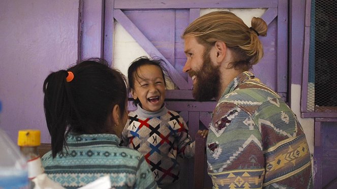 Namaste Himalaya - Wie ein Dorf in Nepal uns die Welt öffnete - Van film