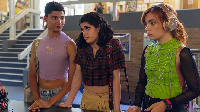 Los rompecorazones - Season 1 - De la película - James Majoos, Ayesha Madon, Chloe Hayden