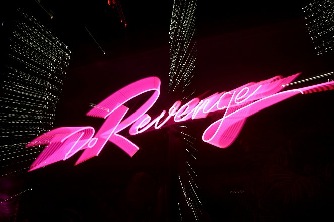 Do Revenge - Eventos - Do Revenge LA Special Screening post reception at the Hollywood Roosevelt on September 14, 2022 in Hollywood, California