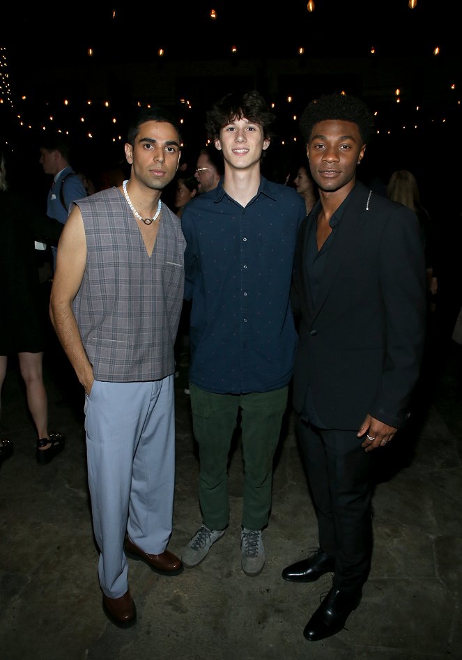 Pomsta na druhou - Z akcií - Do Revenge LA Special Screening post reception at the Hollywood Roosevelt on September 14, 2022 in Hollywood, California - Rish Shah, Jonathan Daviss