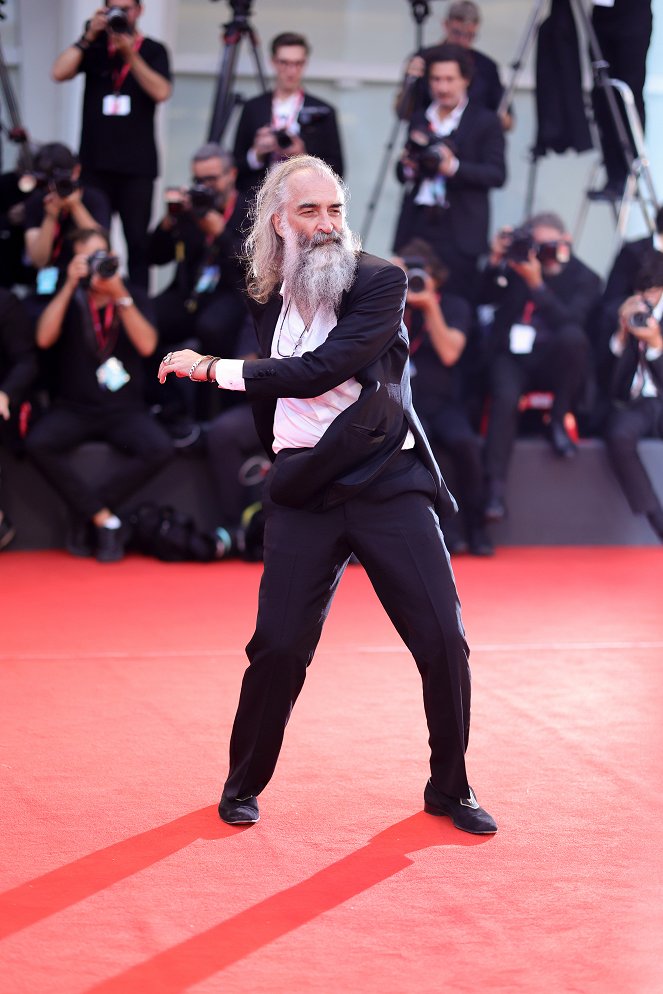 Blonde - Événements - Netflix Film "Blonde" red carpet at the 79th Venice International Film Festival on September 08, 2022 in Venice, Italy - Warren Ellis