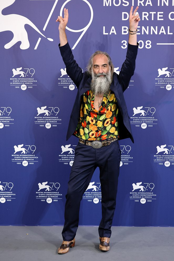 Blonde - Evenementen - Photocall for the Netflix Film "Blonde" at the 79th Venice International Film Festival on September 08, 2022 in Venice, Italy - Warren Ellis