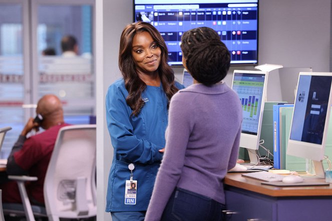 Chicago Med - Yep, This Is the World We Live In - Photos - Marlyne Barrett