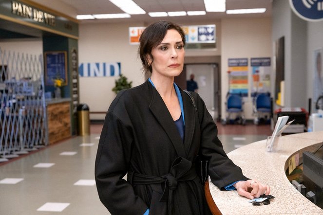 New Amsterdam - Rise - Film - Michelle Forbes