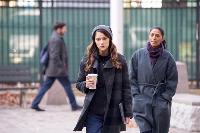 New Amsterdam - ...Unto the Breach - Do filme - Janet Montgomery, Shiva Kalaiselvan