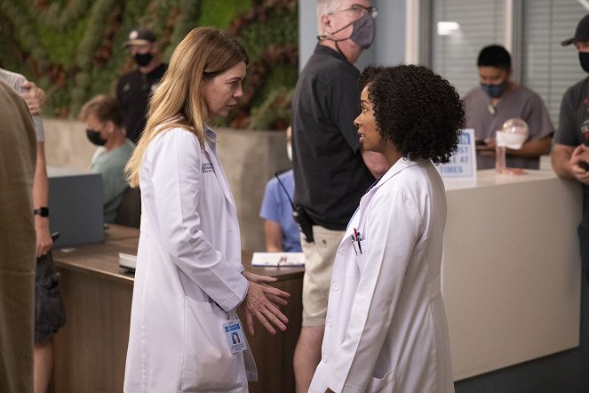 Grey's Anatomy - Die jungen Ärzte - Season 19 - Let's Talk About Sex - Dreharbeiten