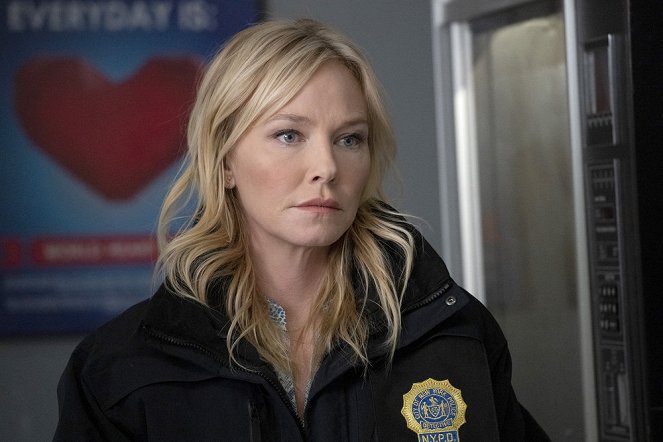 Law & Order: Special Victims Unit - Did You Believe in Miracles - Van film - Kelli Giddish
