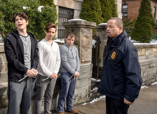 Law & Order: Special Victims Unit - Promising Young Gentlemen - Photos - Ice-T