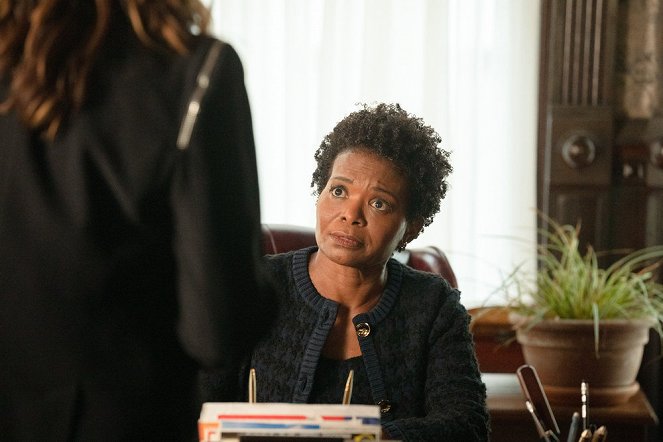 Law & Order: Special Victims Unit - Promising Young Gentlemen - Photos