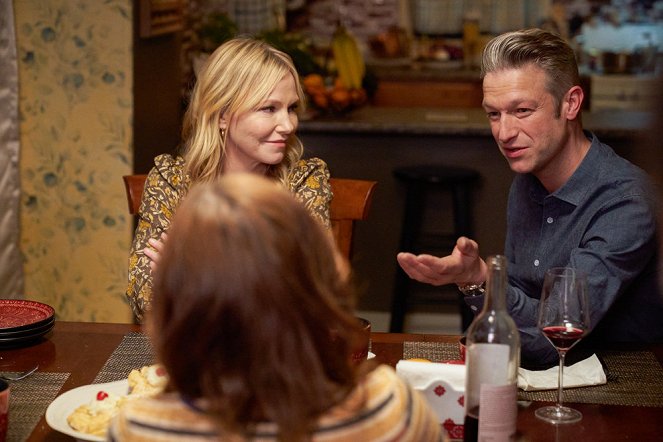 Law & Order: Special Victims Unit - Promising Young Gentlemen - Photos - Kelli Giddish, Peter Scanavino