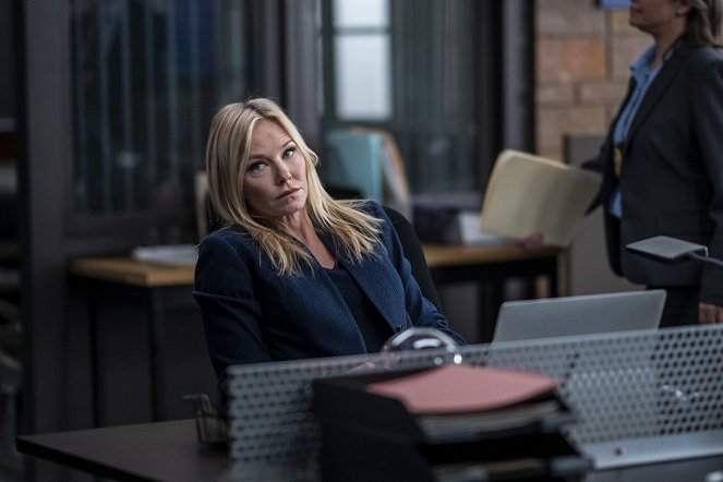 Lei e ordem: Special Victims Unit - If I Knew Then What I Know Now - Do filme - Kelli Giddish