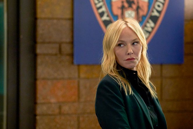 Law & Order: Special Victims Unit - Season 23 - Burning with Rage Forever - Photos - Kelli Giddish