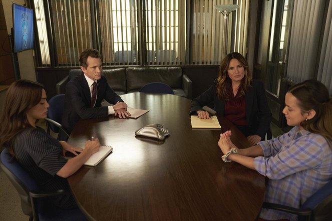 Law & Order: Organized Crime - Gimme Shelter - Part One - Photos