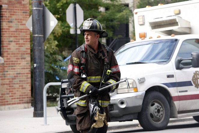 Chicago Fire - All-Out Mystery - Van film - Taylor Kinney