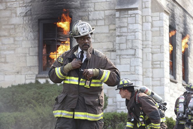 Chicago Fire - Season 11 - Haunted House - Photos - Eamonn Walker