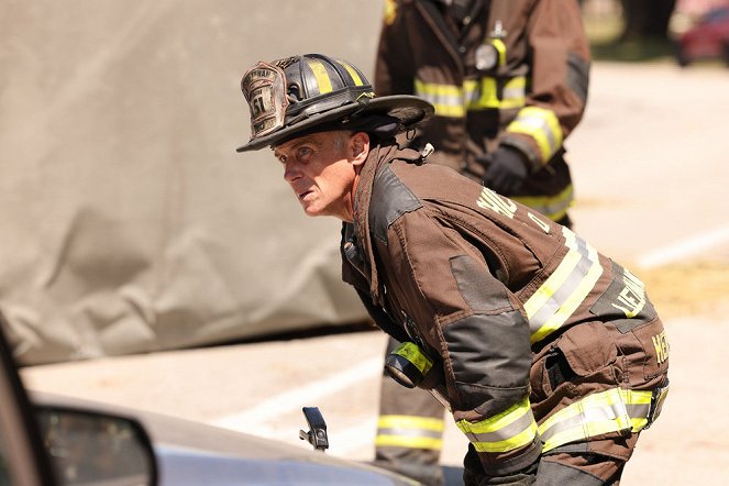 Chicago Fire - Season 11 - Completely Shattered - Z filmu - David Eigenberg