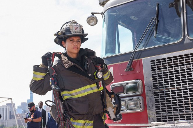 Chicago Fire - Season 11 - Erste Ungewissheit - Filmfotos - Miranda Ray Mayo