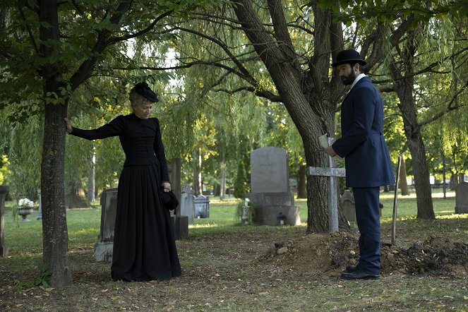 Miss Scarlet and the Duke - A Pauper's Grave - Photos