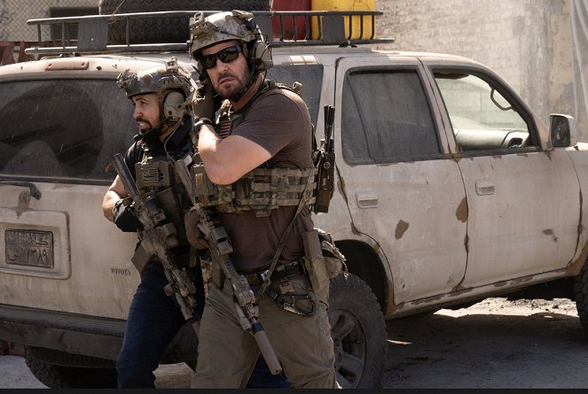 SEAL Team - Thunderstruck - Photos - Neil Brown Jr., David Boreanaz
