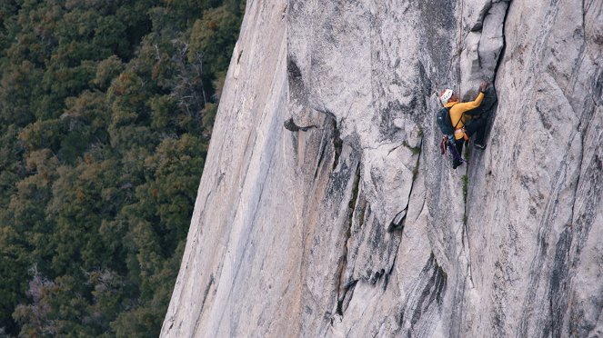 Edge of the Unknown with Jimmy Chin - Return to Life - Film