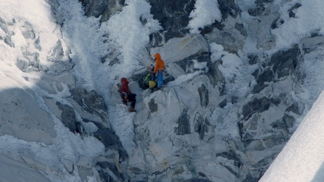 Edge of the Unknown with Jimmy Chin - Return to Life - De la película