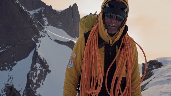 Edge of the Unknown with Jimmy Chin - Return to Life - Z filmu
