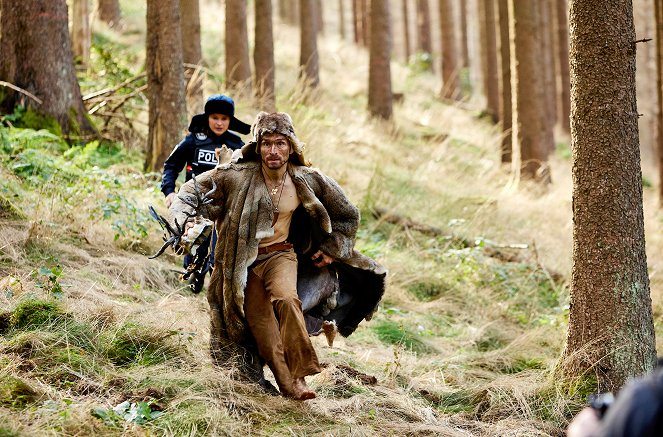 Harter Brocken: Das Überlebenstraining - Z filmu - Anna Fischer, Lion Russell Baumann