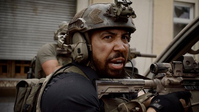SEAL Team - Thunderstruck - Filmfotók - Neil Brown Jr.