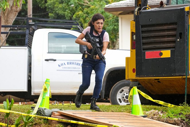 NCIS: Hawai'i - Season 2 - Sudden Death - Photos - Yasmine Al-Bustami